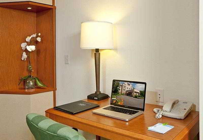 Fairfield Inn & Suites By Marriott Brunswick Freeport Ruang foto